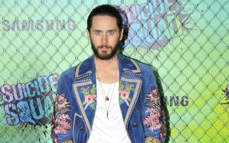 ngoi-sao-giau-co-tu-nghe-tay-trai-Jared_Leto