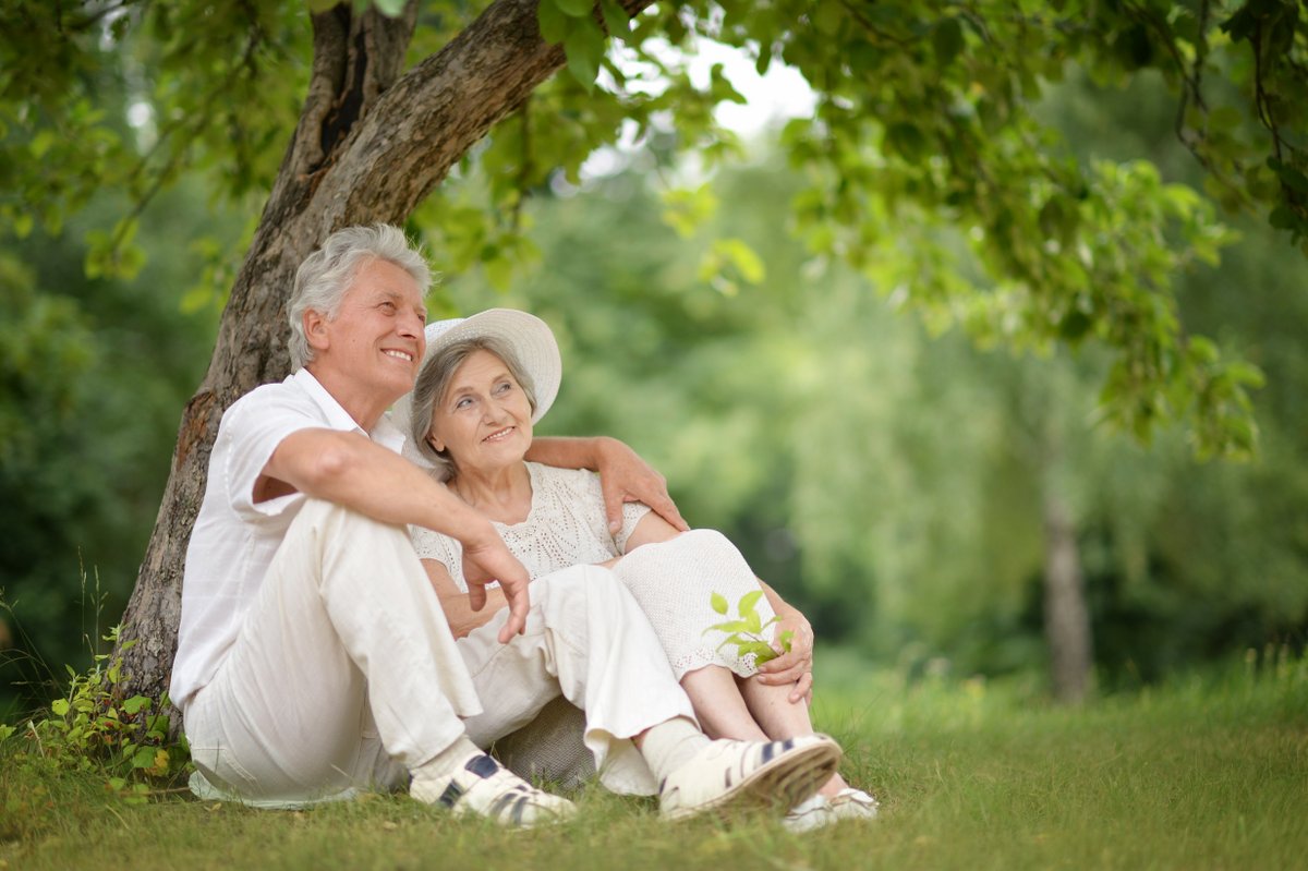 Người già thường cảm thấy hạnh phúc hơn người trẻ