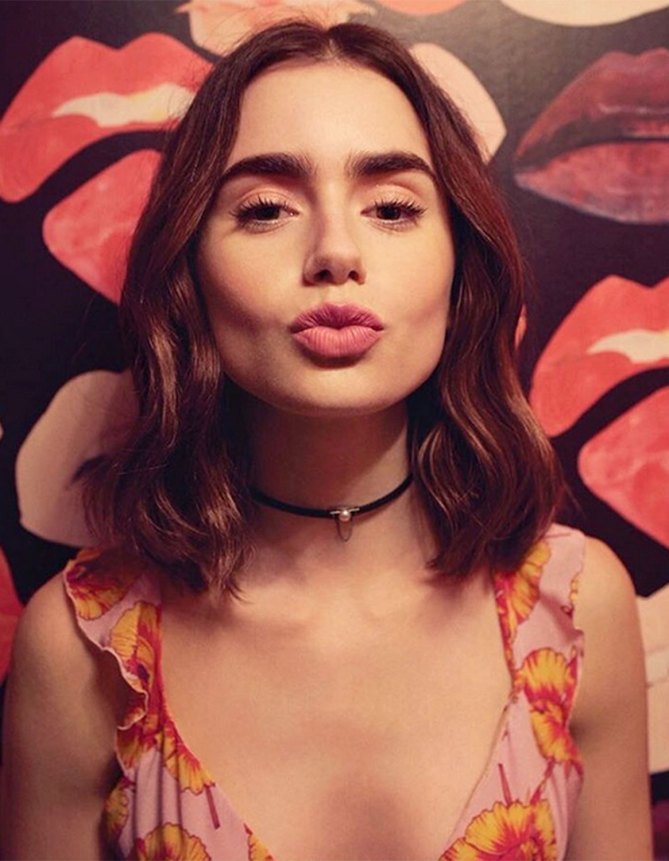 Valentine - LiLy Collins