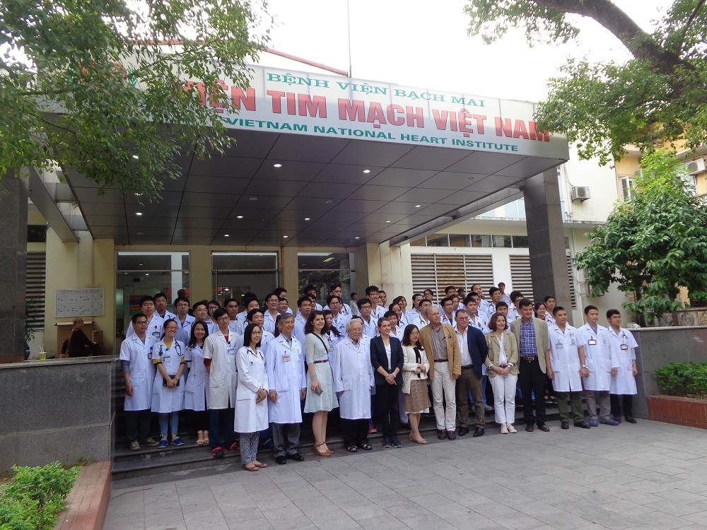 Hợp tác Pháp Việt về tim bẩm sinh từ tim bào thai đến tim người trưởng thành