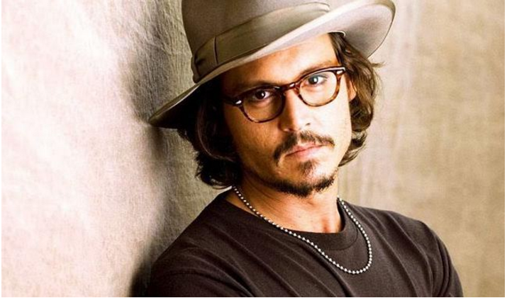 Top 10 gương mặt điển trai nhất thế giới - Johny Depp