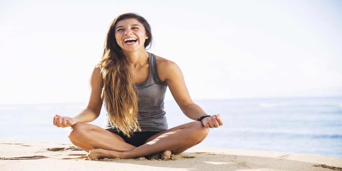 Yoga cười giúp bạn trẻ lâu