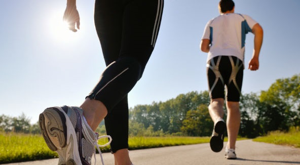 Chạy bộ giảm nguy cơ đau khớp hông và đầu gối