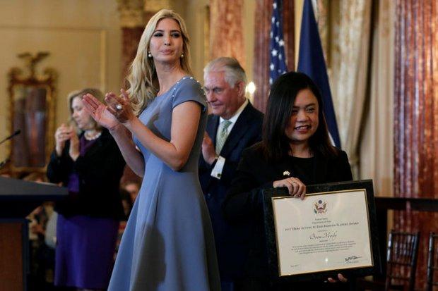 Boom Mosby nhận giải thưởng Anh hùng (Hero Award) từ Ivanka Trump