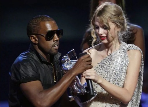 Taylor Swift nhận giải MTV Video Music Awards