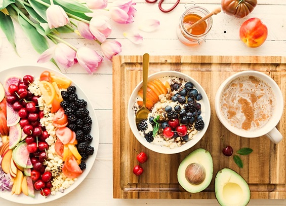 Salad hoa quả cho làn da căng mọng