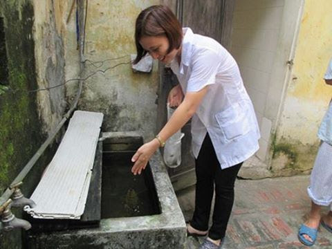Để phòng chống bệnh sốt xuất huyết, cần thay đổi tập quán trữ nước
