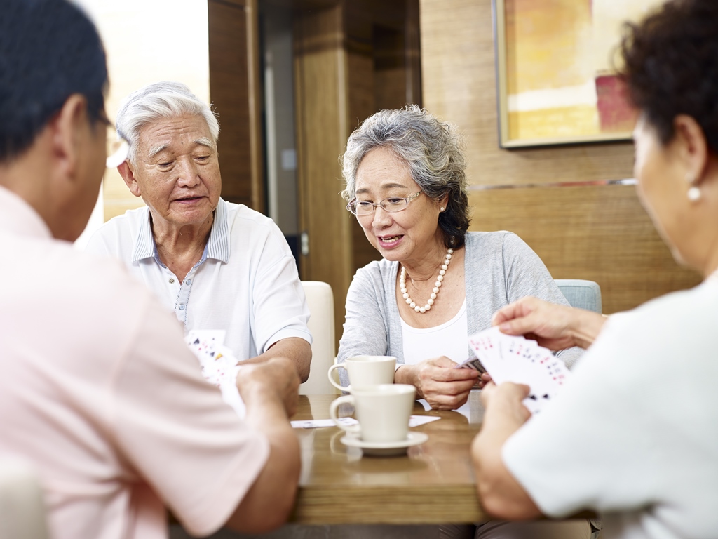 Người cao tuổi có thu nhập cao có xu hướng sống tại các làng hưu trí khi về già 