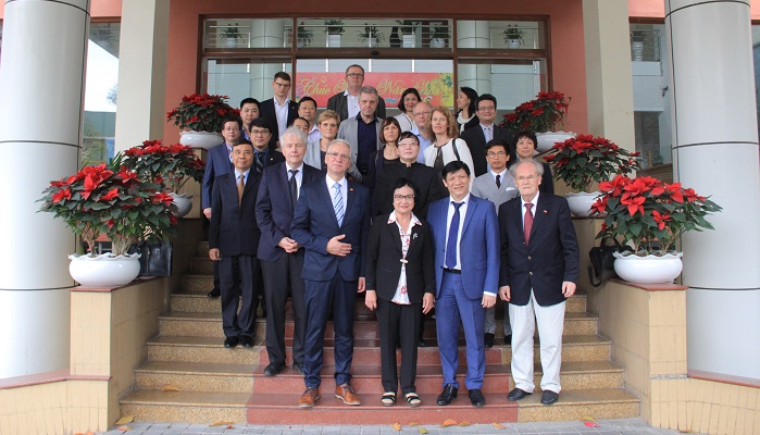 Quốc vụ khanh Bộ Kinh tế, Lao động và Y tế bang Mecklenburg-Vorpommern (CHLB Đức) thăm Việt Nam