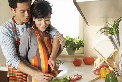 vào bếp để yêu
