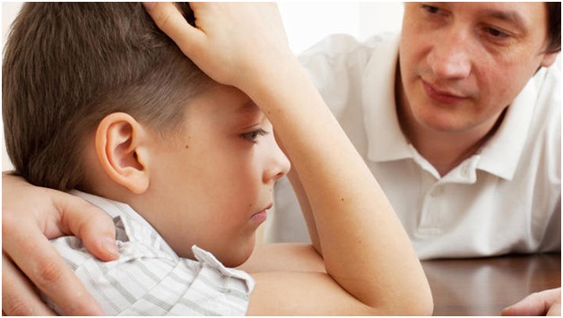 Cha mẹ hãy dạy con biết nói lời xin lỗi khi con hành động sai