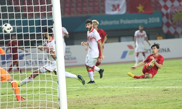 Công Phượng ghi bàn giúp U23 Việt Nam thẳng tiến vào tứ kết ASIAD 2018