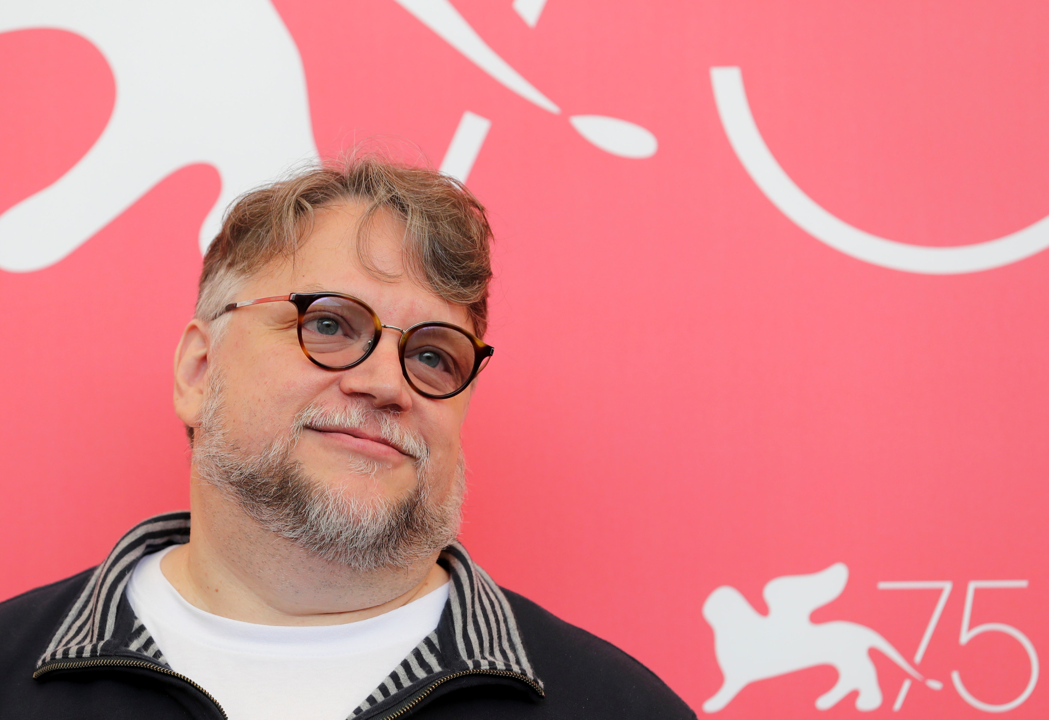 Đạo diễn Guillermo Del Toro, người giành giải Sư tử vàng (tượng vàng giải thưởng của LHP Venice) năm ngoái cho bộ phim Thủy quái sẽ dẫn đầu hội đồng giám khảo năm nay.