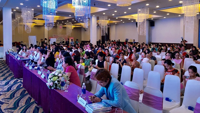 Hơn 400 bà mẹ mang thai và chuẩn bị mang thai đã có mặt tại ngày hội Hơn 400 bà mẹ mang thai và chuẩn bị mang thai đã có mặt tại ngày hội