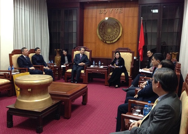 Bộ trưởng Y tế Nguyễn Thị Kim Tiến tiếp đồng chí Hùng Ba, Đại sứ Trung Quốc tới thăm và làm việc tại Bộ Y tế