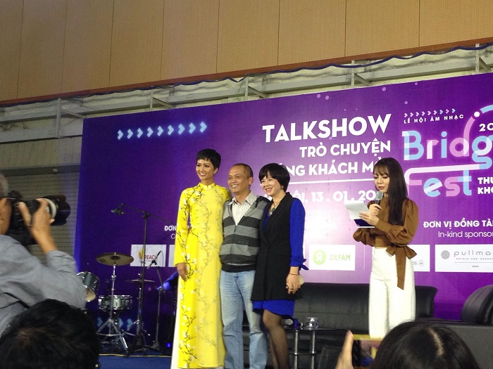 Hoa hậu H'Hen Niê tại Talk show 