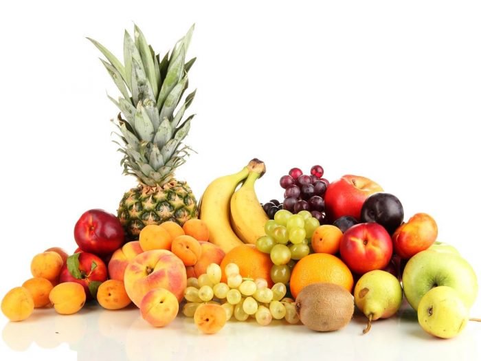 Hoa quả trong mâm ngũ quả như chuối, bưởi, cam, dứa, táo có nhiều công dụng với sức khỏe
