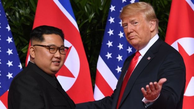 Nhà lãnh đạo Triều Tiên Kim Jong-un và Tổng thống Mỹ Donald Trump