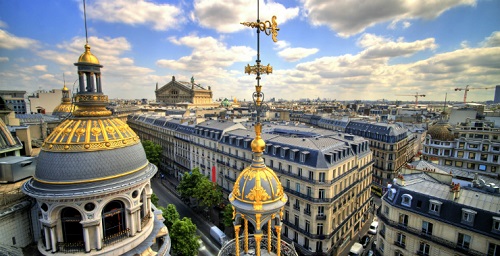 Paris là thành phố đắt đỏ nhất thế giới, sánh ngang Singapore và Hong Kong