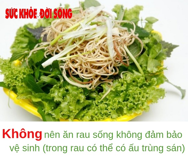 Phòng tránh nhiễm ấu trùng sán lợn - Không nên ăn rau sống không đảm bảo vệ sinh