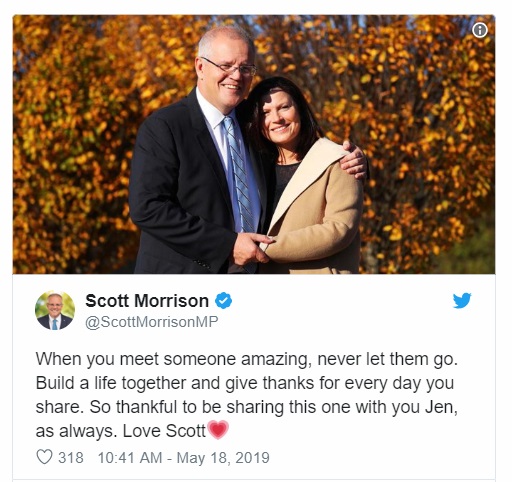 Những lời lẽ tràn đầy yêu thương của Thủ tướng Australia Scott Morrison dành cho vợ trên Twitter