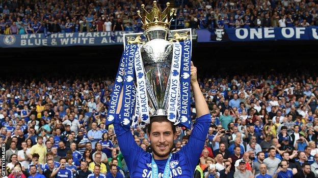 Eden Hazard giành 2 cúp Premier League cùng Chelsea