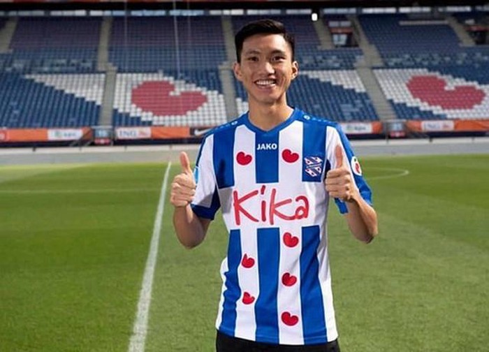 Cầu thủ trẻ Đoàn Văn Hậu tại CLB Heerenveen (Hà Lan)