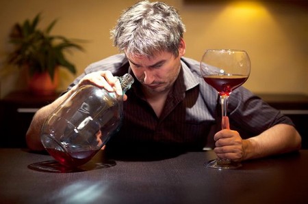Bệnh u mỡ “lạ” do uống nhiều rượu