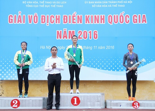 Lê Tú Chinh đột phá ngoạn mục tại Giải vô địch quốc gia vừa khởi tranh tại SVĐ Hàng Đẫy, Hà Nội.