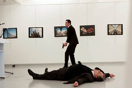 Vụ ám sát Đại sứ Nga tại Thổ Nhĩ Kỳ Vụ ám sát Đại sứ Nga tại Thổ Nhĩ Kỳ