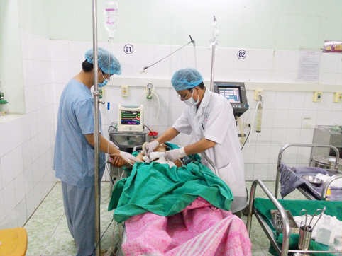 Bệnh nhân bị bắn 20 viên đạn “găm” vào lồng ngực