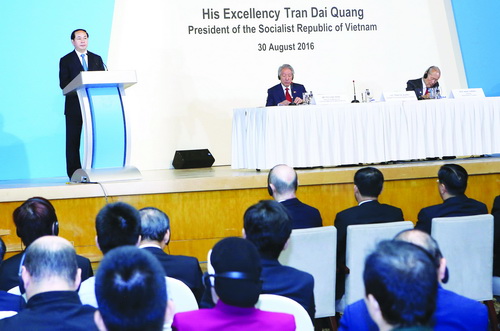 Chủ tịch nước Trần Đại Quang là nhà lãnh đạo đầu tiên của Việt Nam phát biểu tại Singapore Lecture.