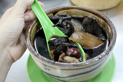Gà ác tiềm Gà ác tiềm
