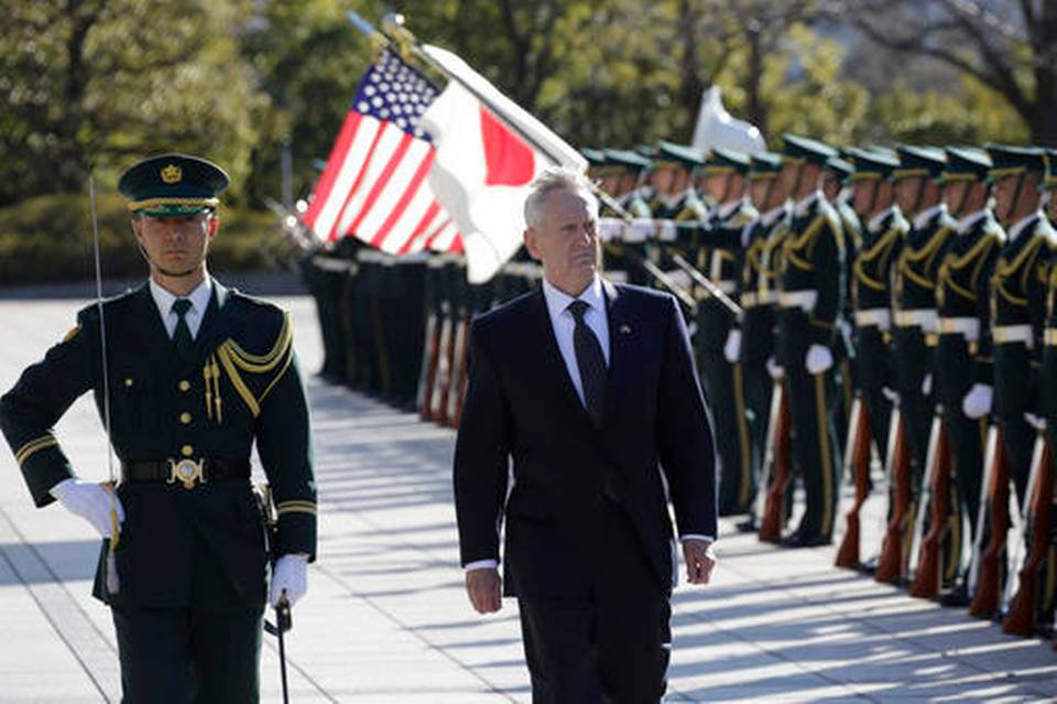 Tân Bộ trưởng Quốc phòng Mỹ James Mattis thăm Hàn quốc và Nhật bản trong chuyến công du đầu tiên.