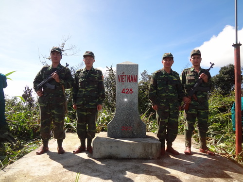 Tuổi trẻ Đồn Biên phòng Tam Quang xung kích tuần tra bảo vệ nguyên trạng từng cột mốc biên cương thiêng liêng của Tổ quốc trên đoạn biên giới được mệnh danh “đệ nhất khó” của Nghệ An.