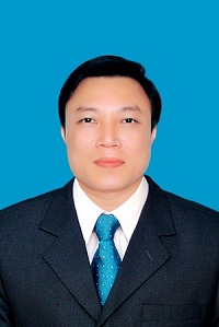 TS. Nguyễn Huy Ngọc.