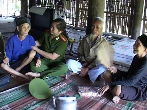 Chị Hạnh là cán bộ điều tra giàu bản lĩnh.