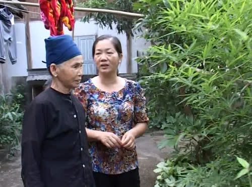 Bằng tấm lòng và sự dung dị của một phụ nữ Tày, chị đã giành được sự yêu thương tin tưởng của bà con.