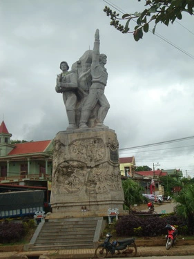 Tượng đài chiến thắng Khe Sanh.