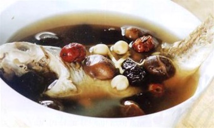 Cháo cá chép hầm hoàng tinh. Cháo cá chép hầm hoàng tinh.