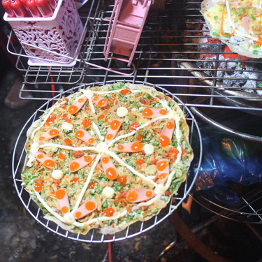 Pizza Đà Lạt chinh phục thực khách bởi hương vị ngon lạ.