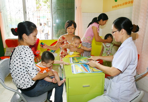 Tư vấn dinh dưỡng cho trẻ biếng ăn.