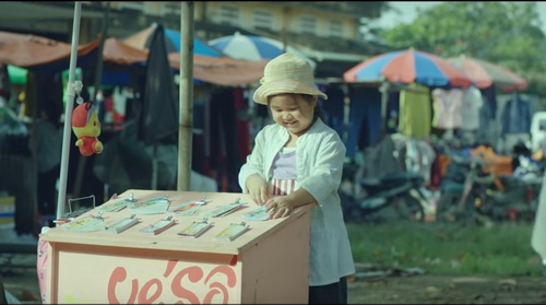 MV ca khúc Chờ mẹ ngày tan nắng (phim Nắng 2) đang thu hút khán giả trẻ thời gian gần đây.