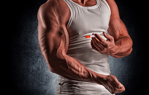Các chuyên gia y tế không ngừng lo ngại về những hậu quả do lạm dụng steroid.