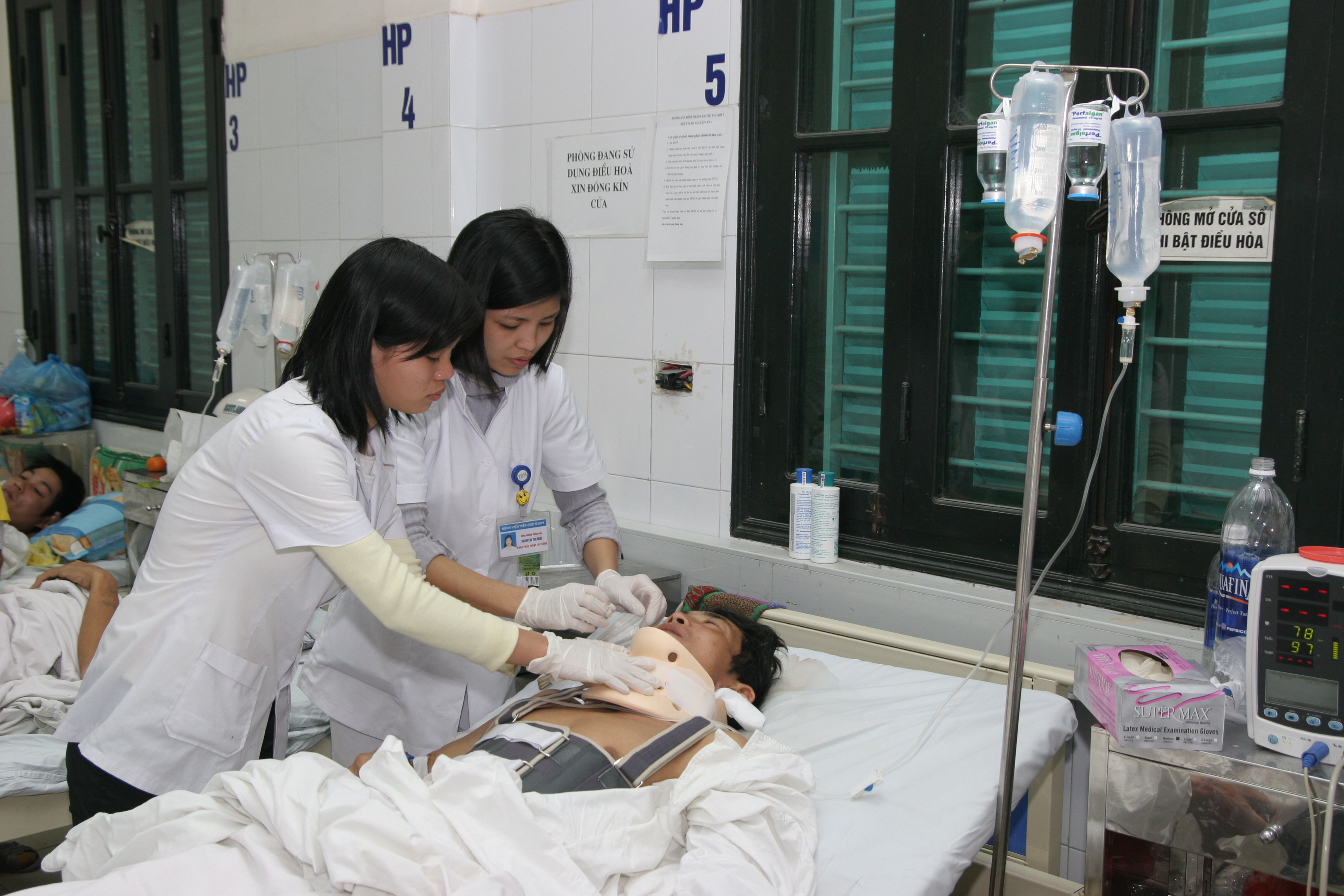 Điều trị tốt nhất cho bệnh nhân nhưng vẫn phải nằm trong phạm vi chi trả.   Ảnh: TM
