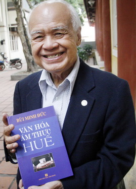 GS.BS. Bùi Minh Đức. GS.BS. Bùi Minh Đức.