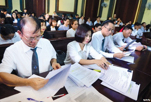 Nhiều tình tiết trong vụ án xảy ra tại Công ty VN Pharma phải xem xét lại. Nhiều tình tiết trong vụ án xảy ra tại Công ty VN Pharma phải xem xét lại.