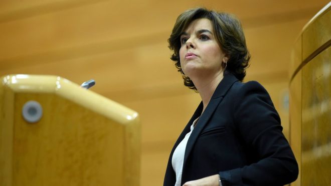 Phó Thủ tướng Soraya Saenz de Santamaria sẽ làm gì để “quản lý” được Catalonia?