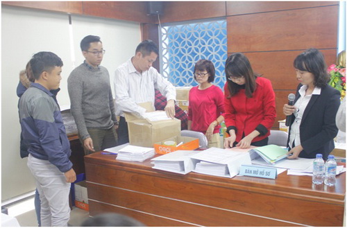 Chuyên gia thẩm định đấu thầu thuốc của BHXH Việt Nam.