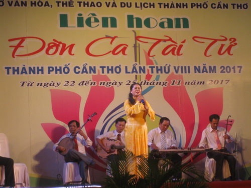 Một tiết mục tại Liên hoan Đờn ca tài tử.